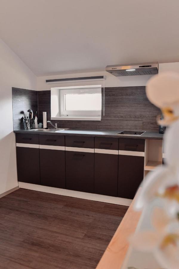 Apartmany Centrum Нови-Бор Экстерьер фото