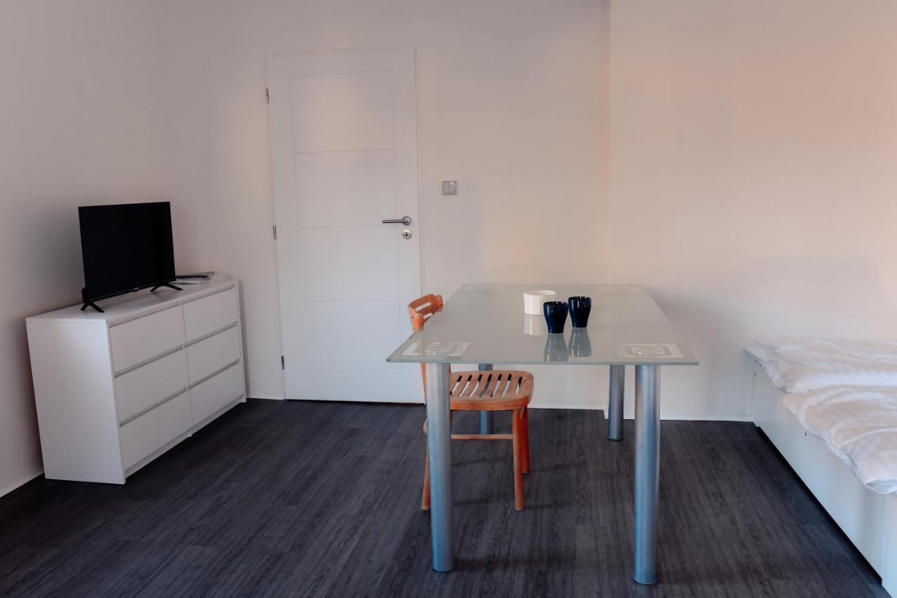 Apartmany Centrum Нови-Бор Экстерьер фото